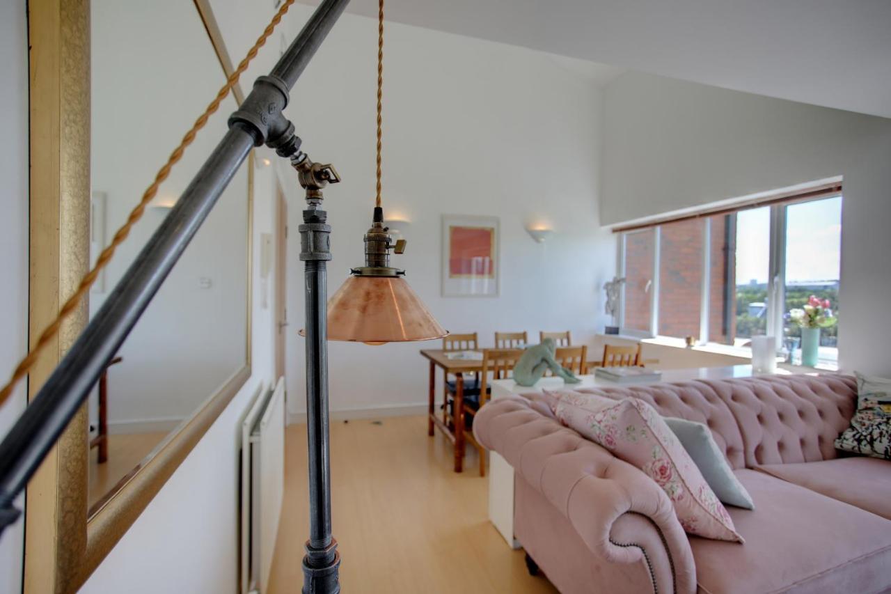 뉴캐슬어폰타인 Beautiful Duplex Penthouse - Roof Garden, Views, Parking 아파트 외부 사진