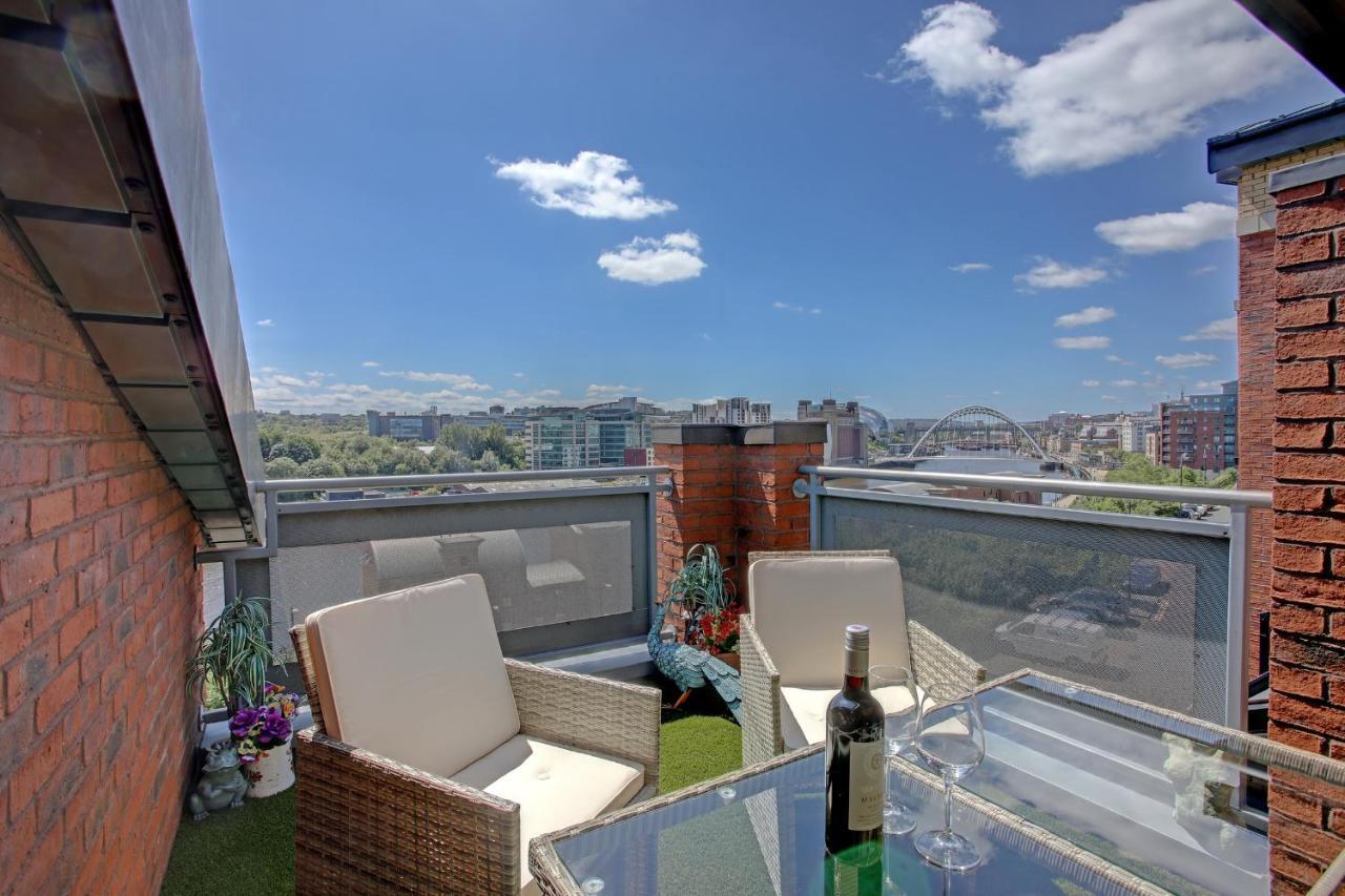 뉴캐슬어폰타인 Beautiful Duplex Penthouse - Roof Garden, Views, Parking 아파트 외부 사진